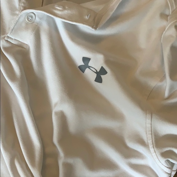 Under armour shirt - Picture 3 of 4